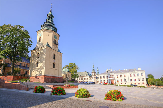 Autobus Warszawa Kielce pozwala ci zwiedzić zabytki kulturowe